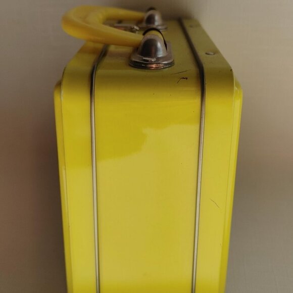 GREAT Canadian Midway Niagara Falls Mini Lunch Box BRIGHT Yellow METAL - Picture 5 of 7